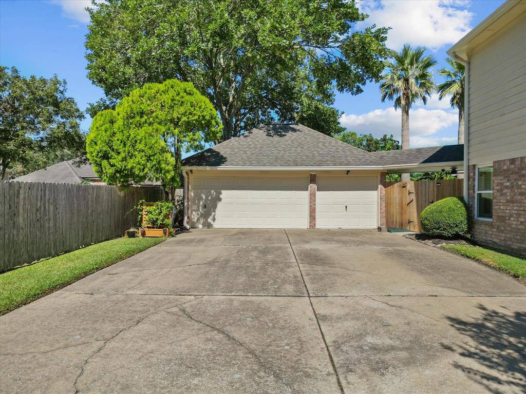 Enjoy a 3-car garage with a double wide driveway in addition a circular driveway that leads you to your front door.