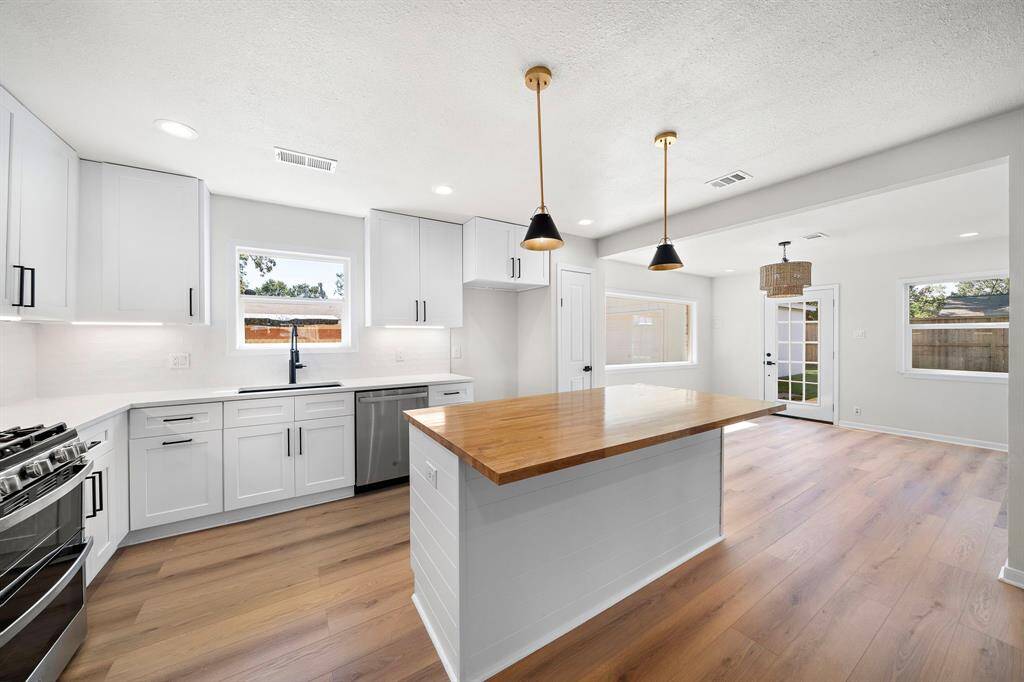 Easy access to kitchen from dining area.