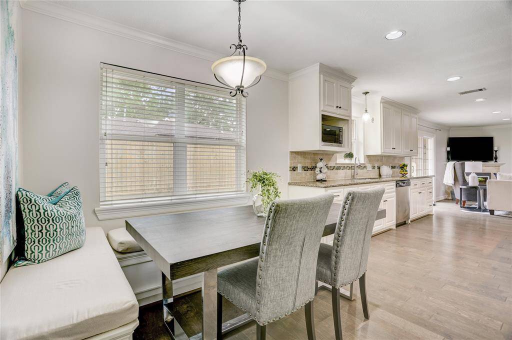 Another view of the breakfast nook from the entry to the utility room.