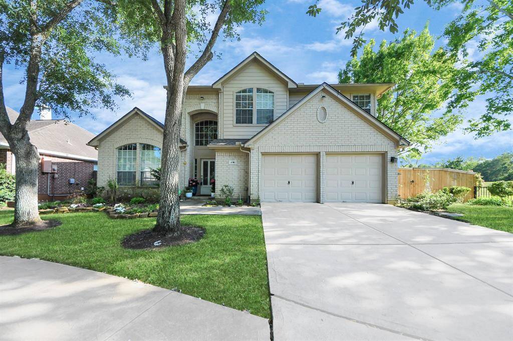 Daylight front yard