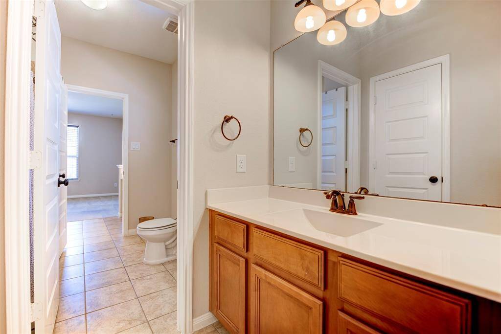 Jack & Jill Bathroom