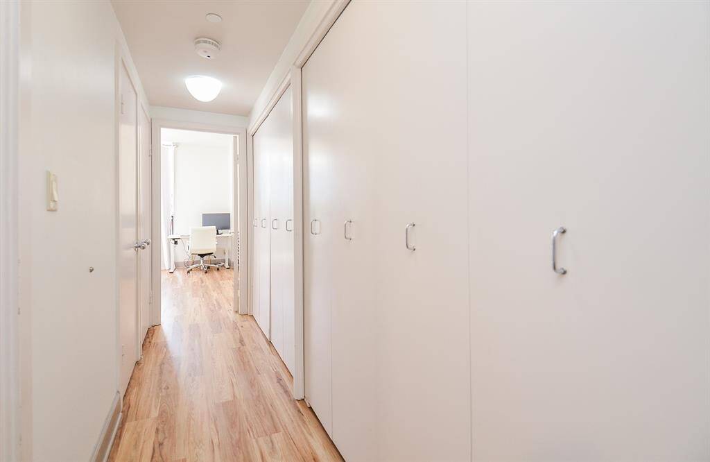 Hallway going to the bedroom
