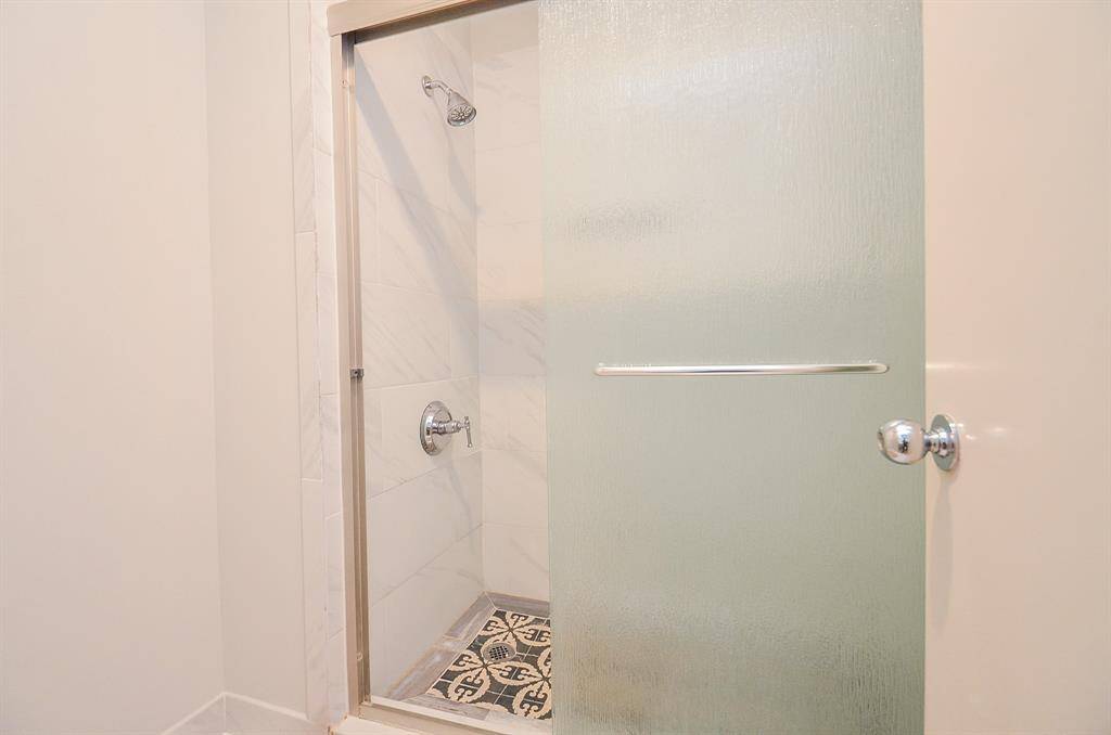 Full bathroom