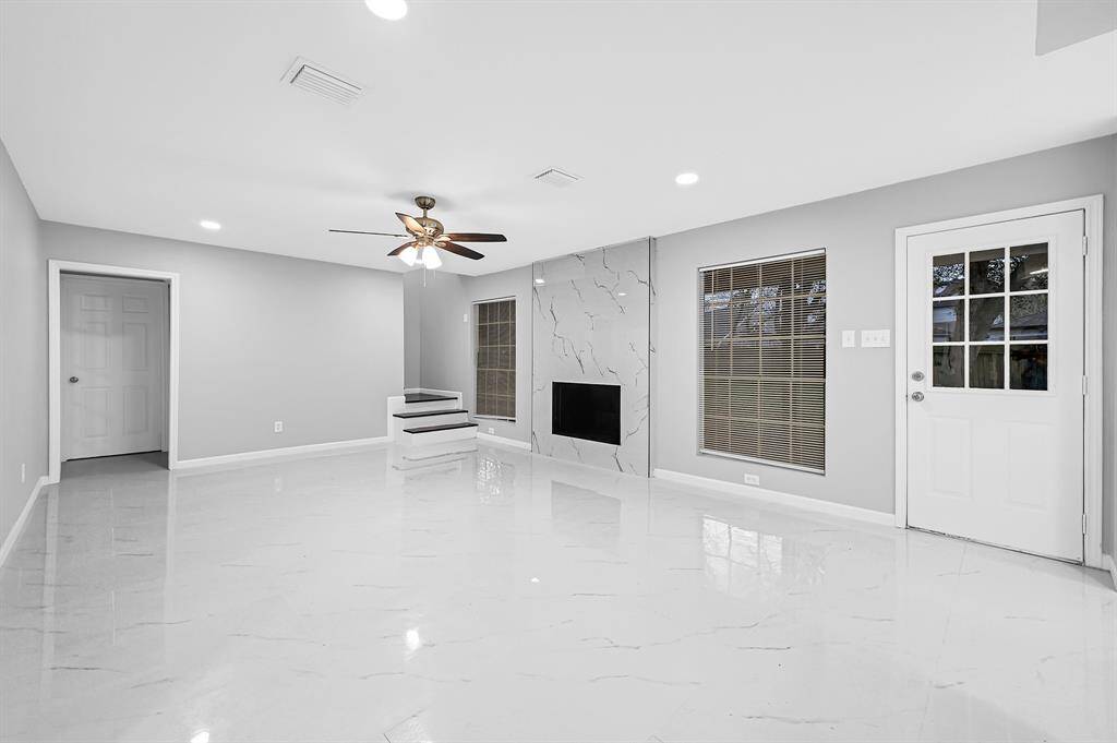 Livingroom - Family room