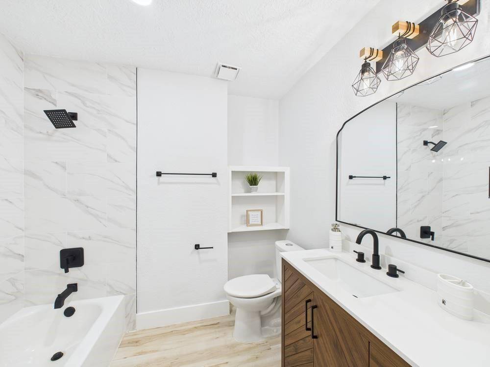 Hall Bathroom