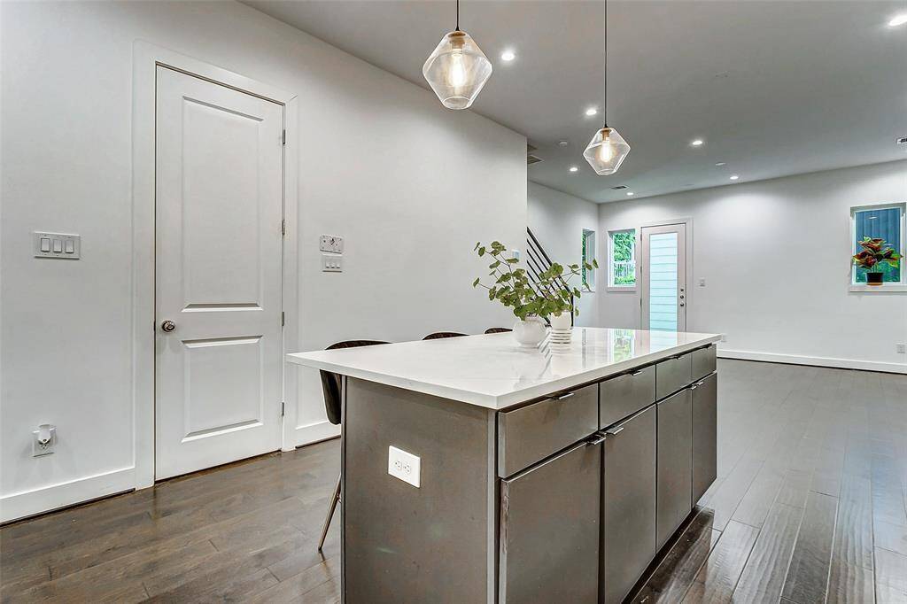 Welcome to 5841 Dolores St!