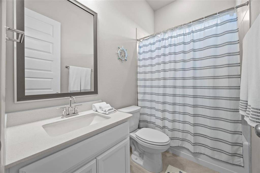 Full bath downstairs