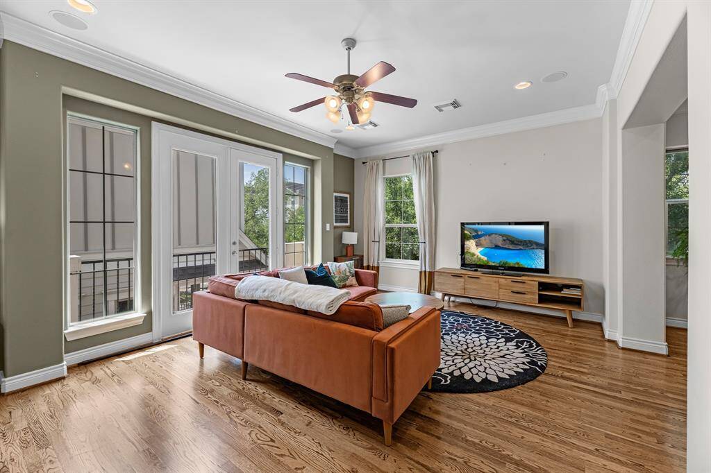 Second floor - living