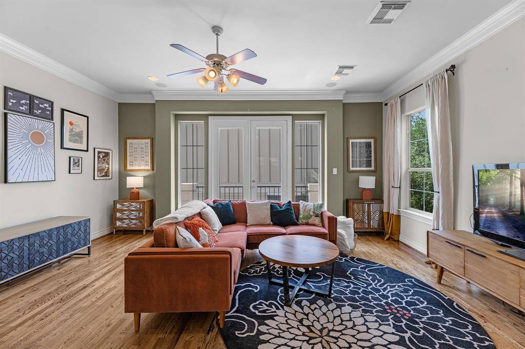 Second floor - living