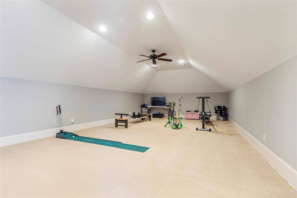 Upstairs Flex room, could be a media room or excise room with it's own bathroom and closet.