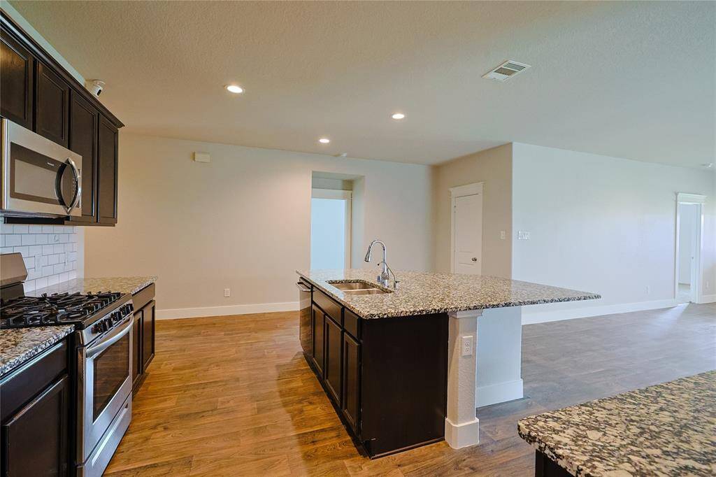 Kitchen pic 3