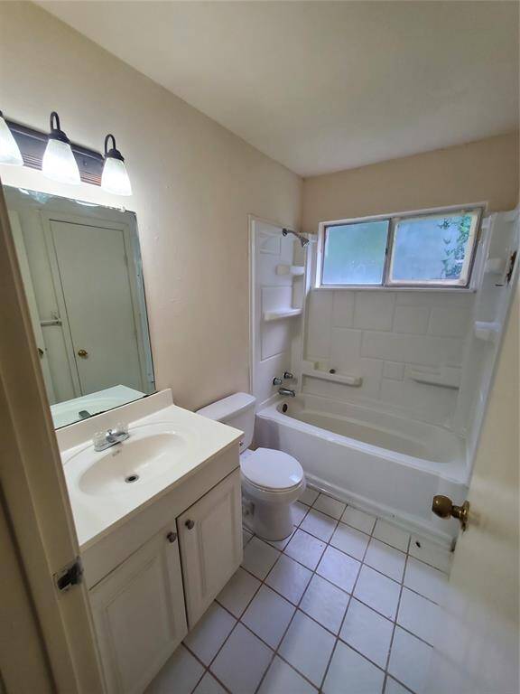 Bathroom with direct access to the primary bedroom and a very nice shower!