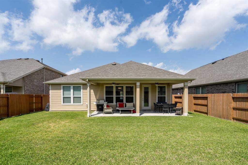 Plenty of green space to enjoy the outdoors or entertain as needed!