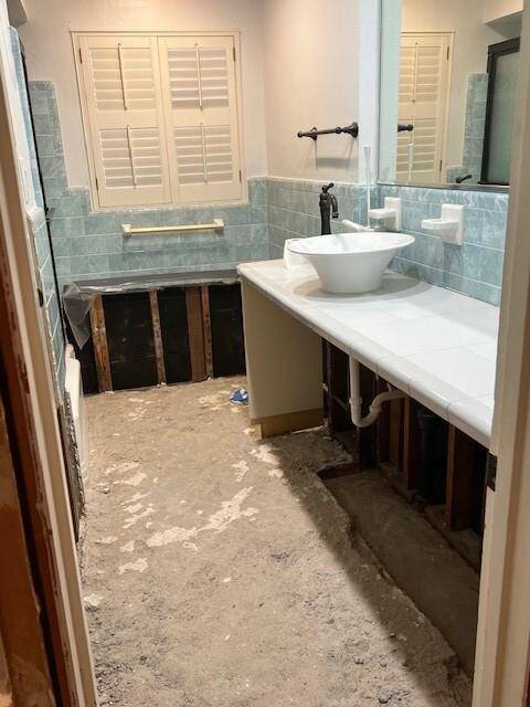 822 Hidden Valley