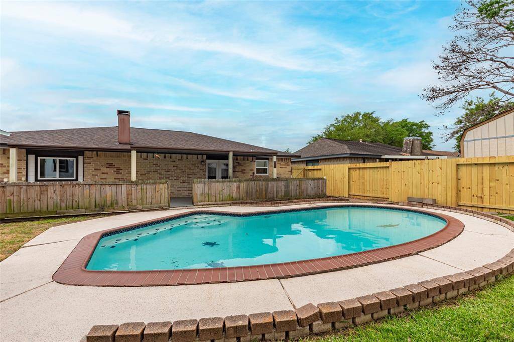 Another view of pool