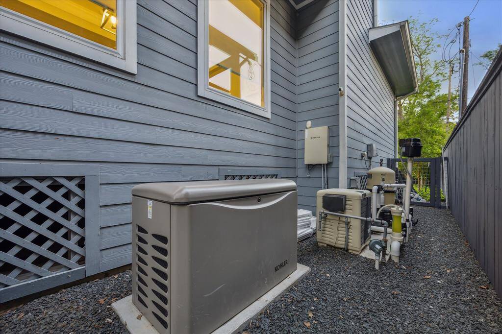 Equipped with a whole home generator to provide peace of mind.