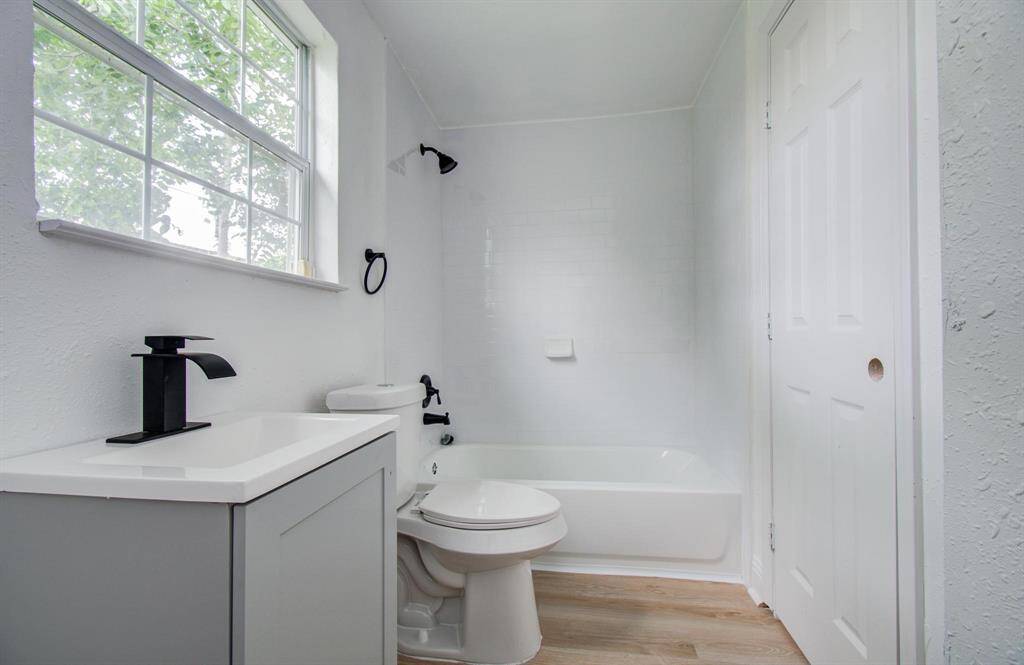 Bathroom #2