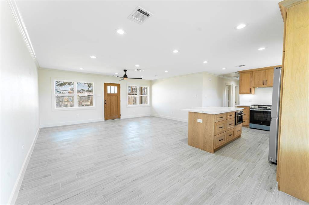 Breakfast area overlooking the living space area.