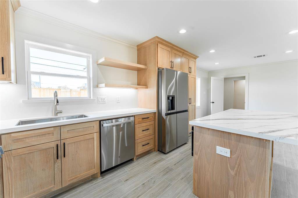 Fully updated gourmet kitchen with new appliances. Check out the microwave...