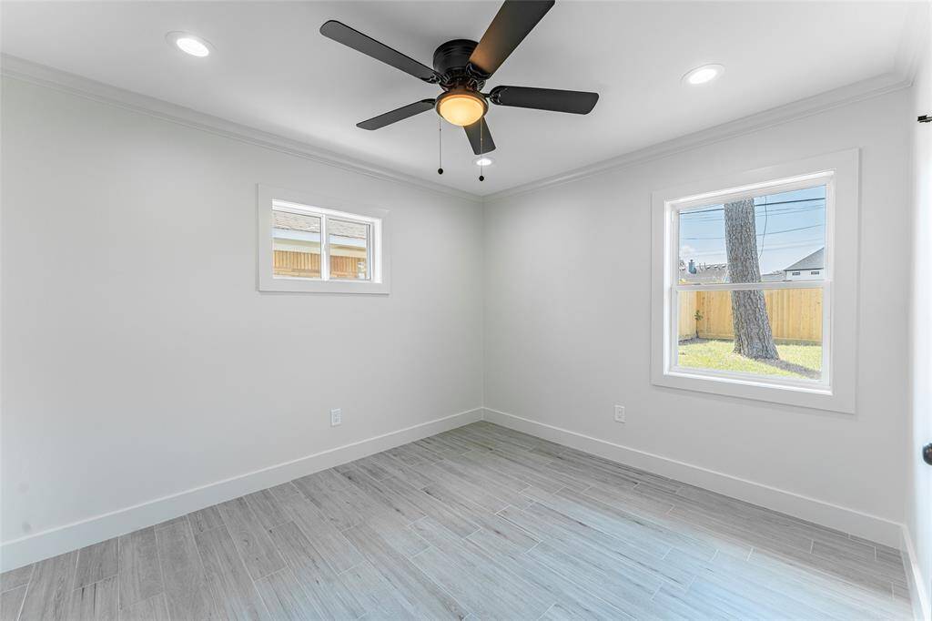 Bedroom #1