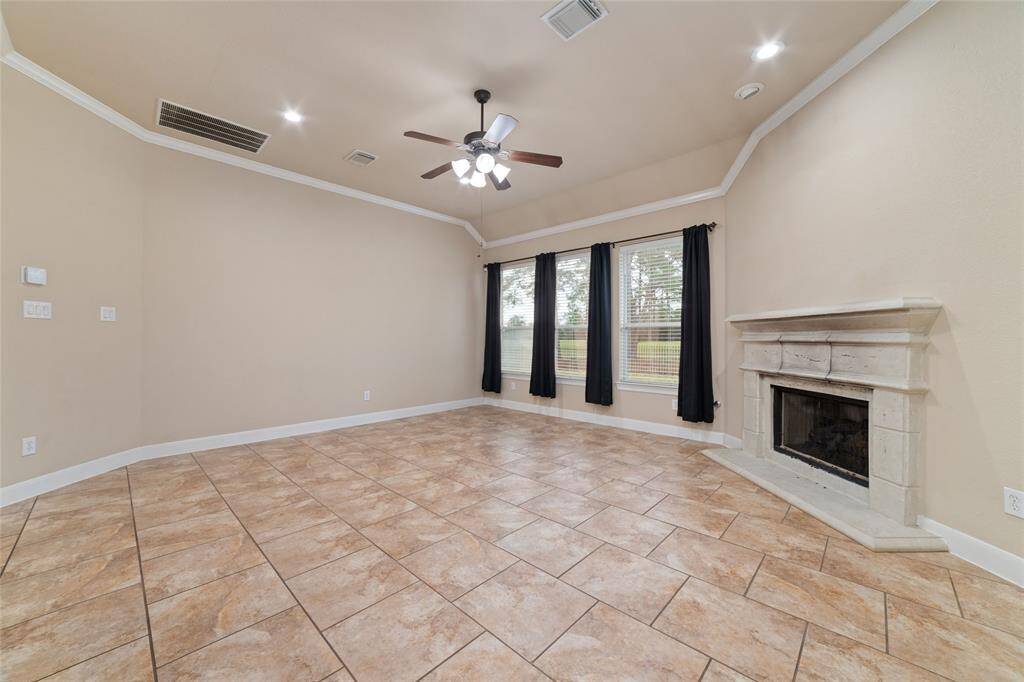 Living Room (1st Floor)
