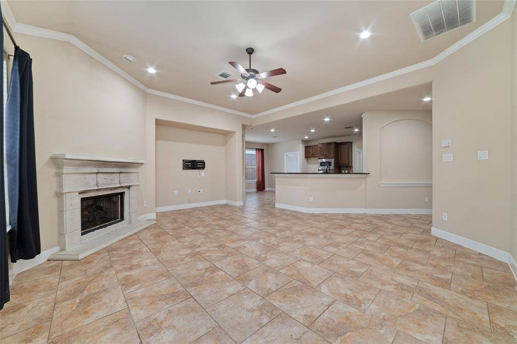Living Room (1st Floor)