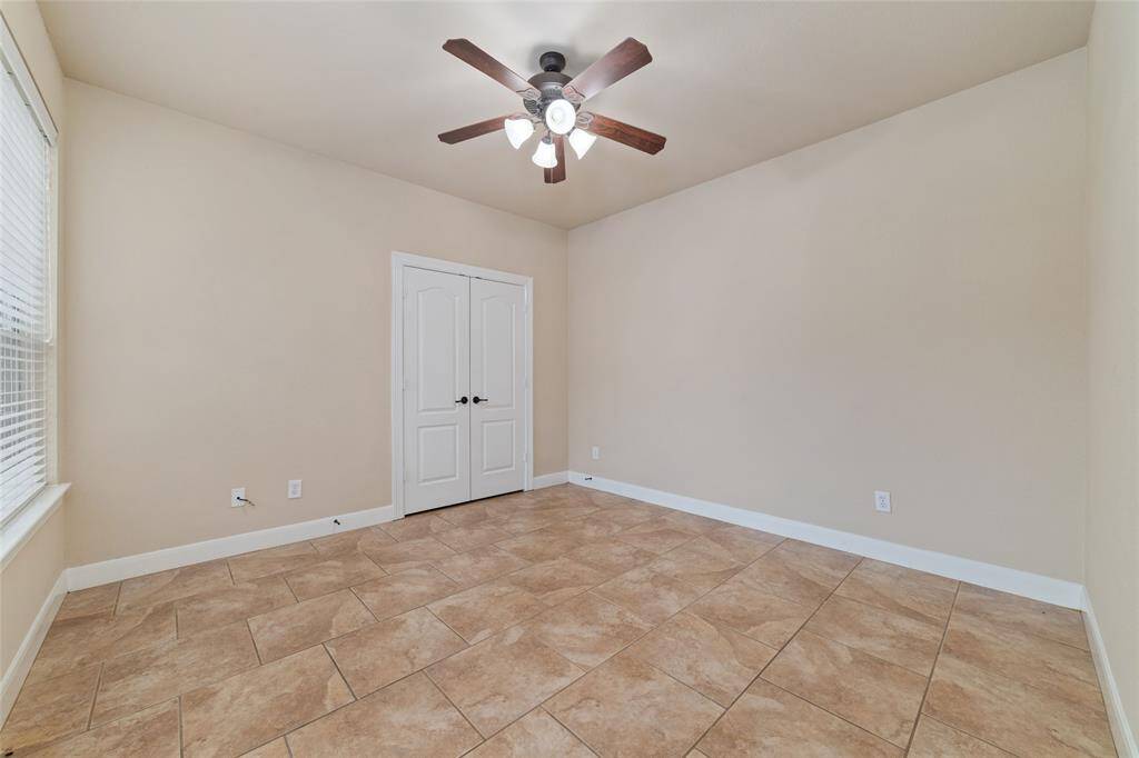 Bedroom #2 (1st Floor)