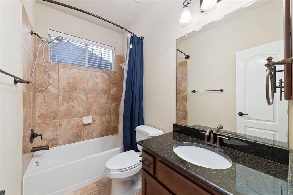 Bathroom #2 (1st Floor)