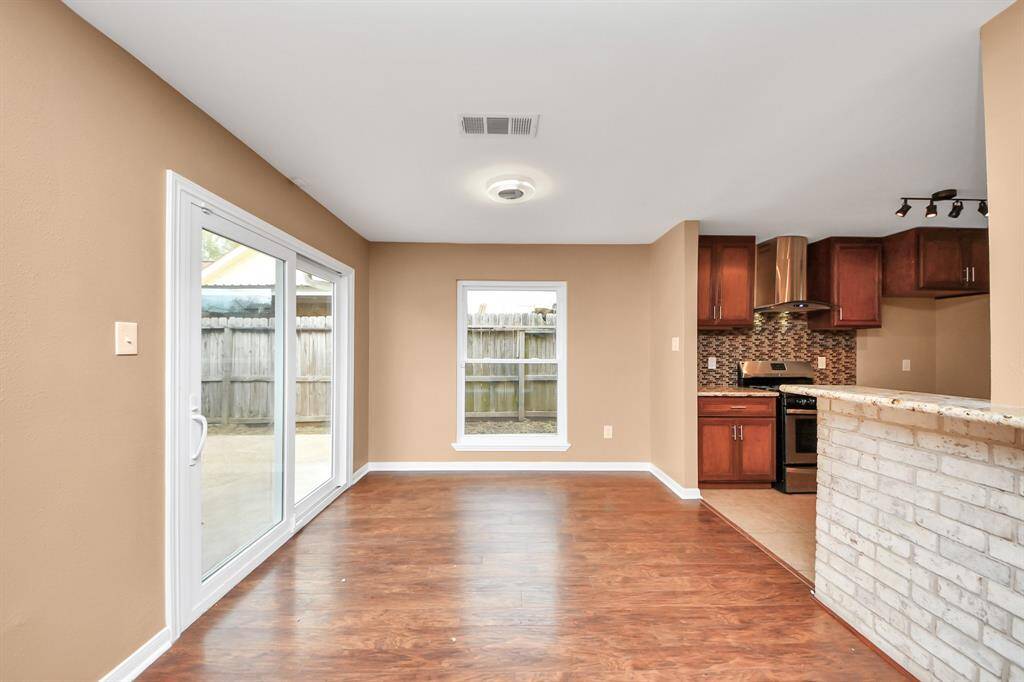 Breakfast room