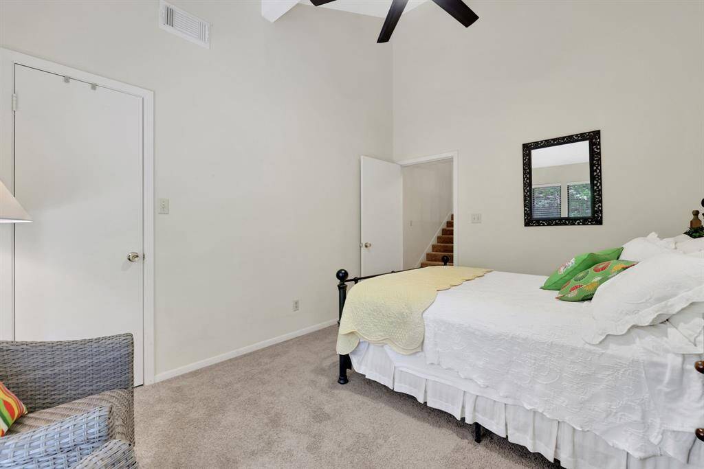 Guest bedroom 1