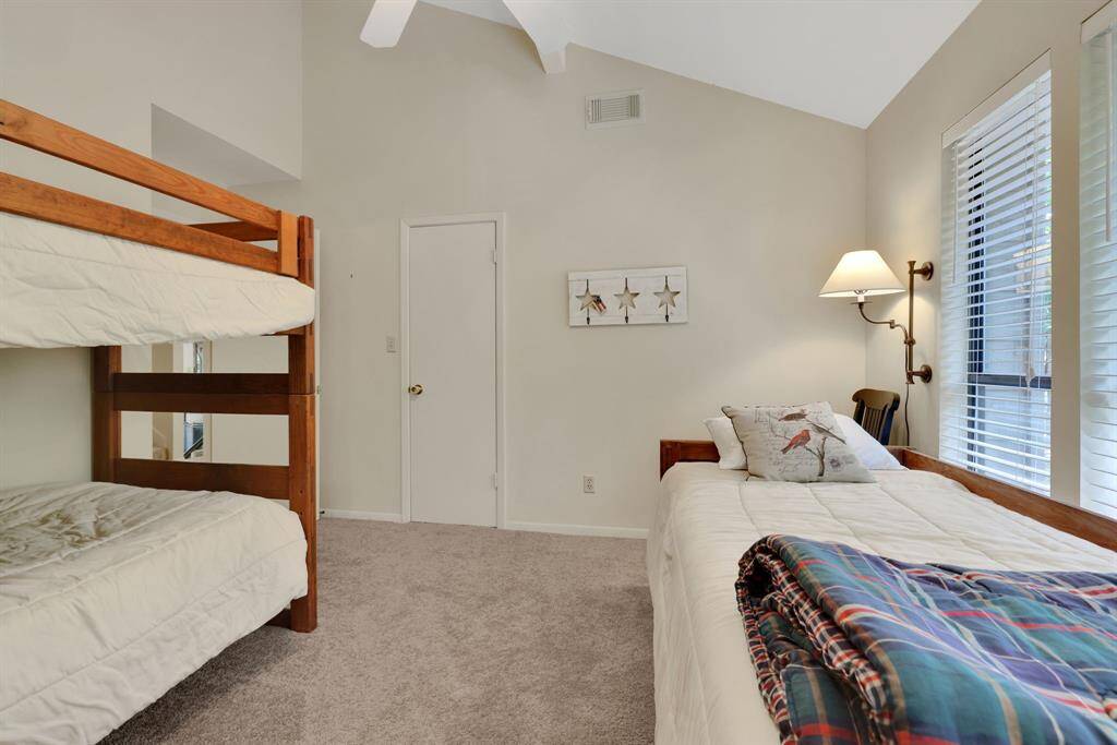Guest bedroom 2