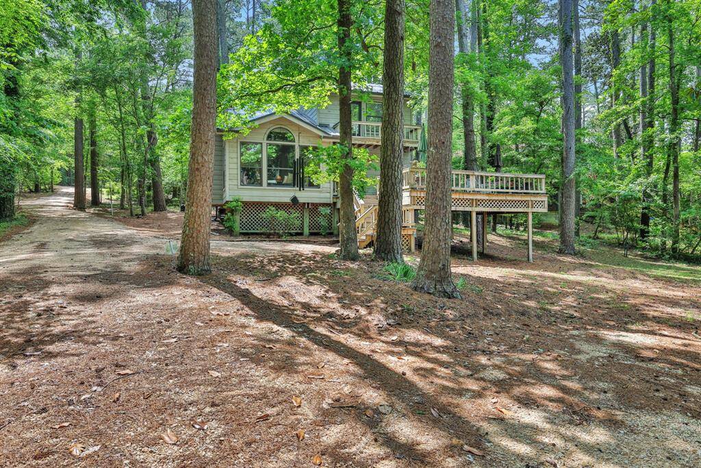 Tranquil living surrounded by nature