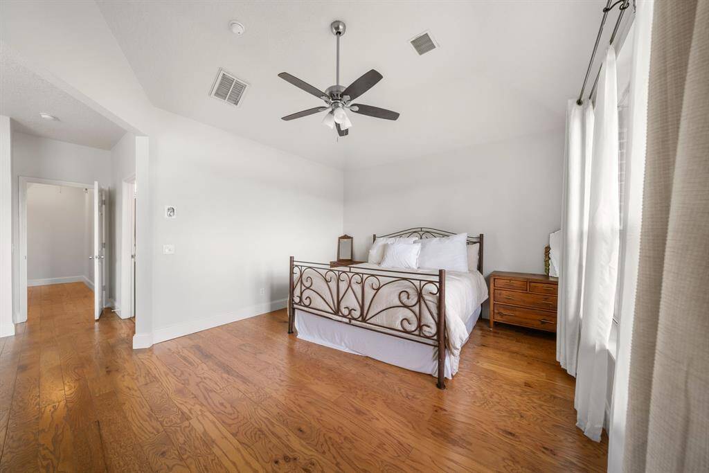 Gorgeous Primary Bedroom