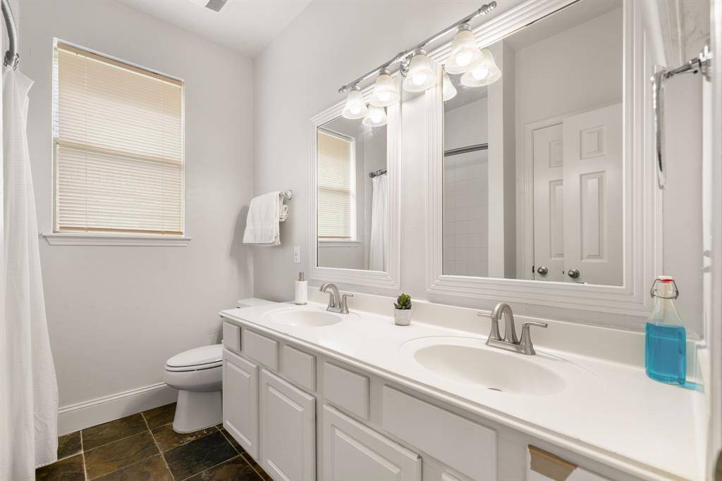 Guest Bath - Double Sinks