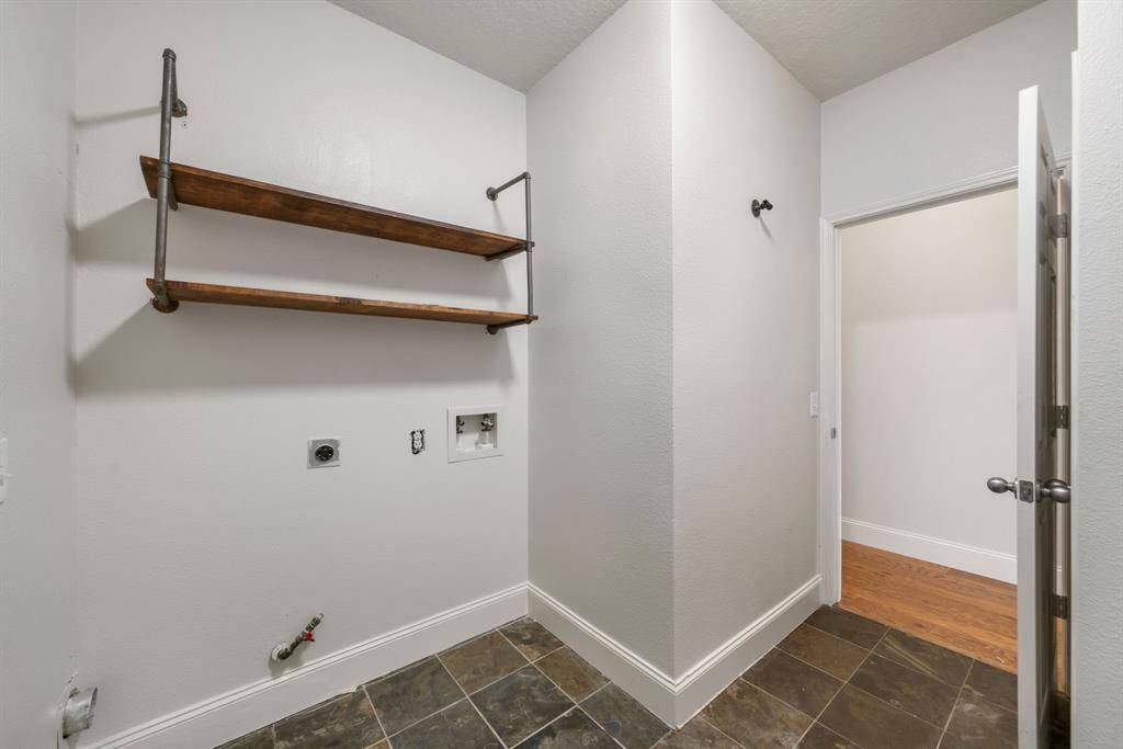 Large Laundry Room