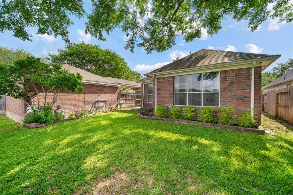 Back of home - All Brick!