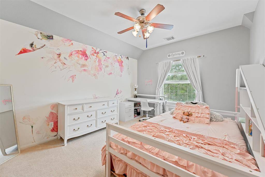 Comfortable secondary bedroom with spacious layout.