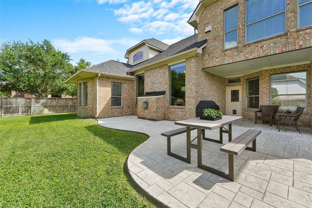 A great open space for hosting gatherings.