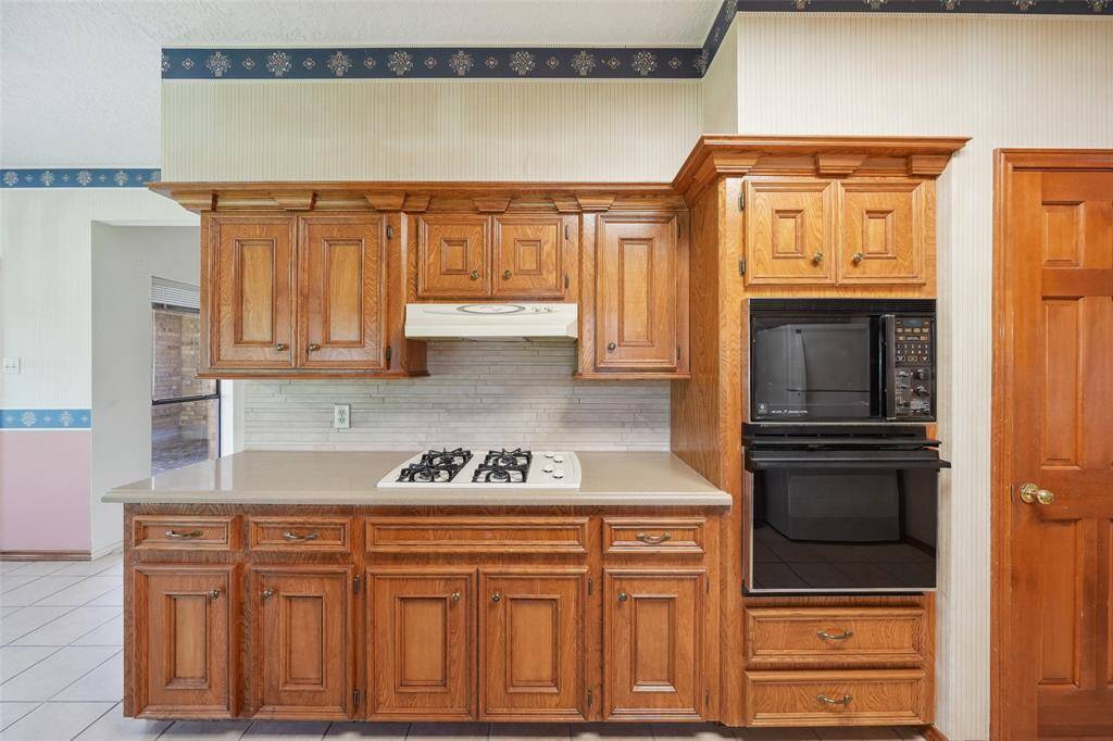 Gas cooktop.