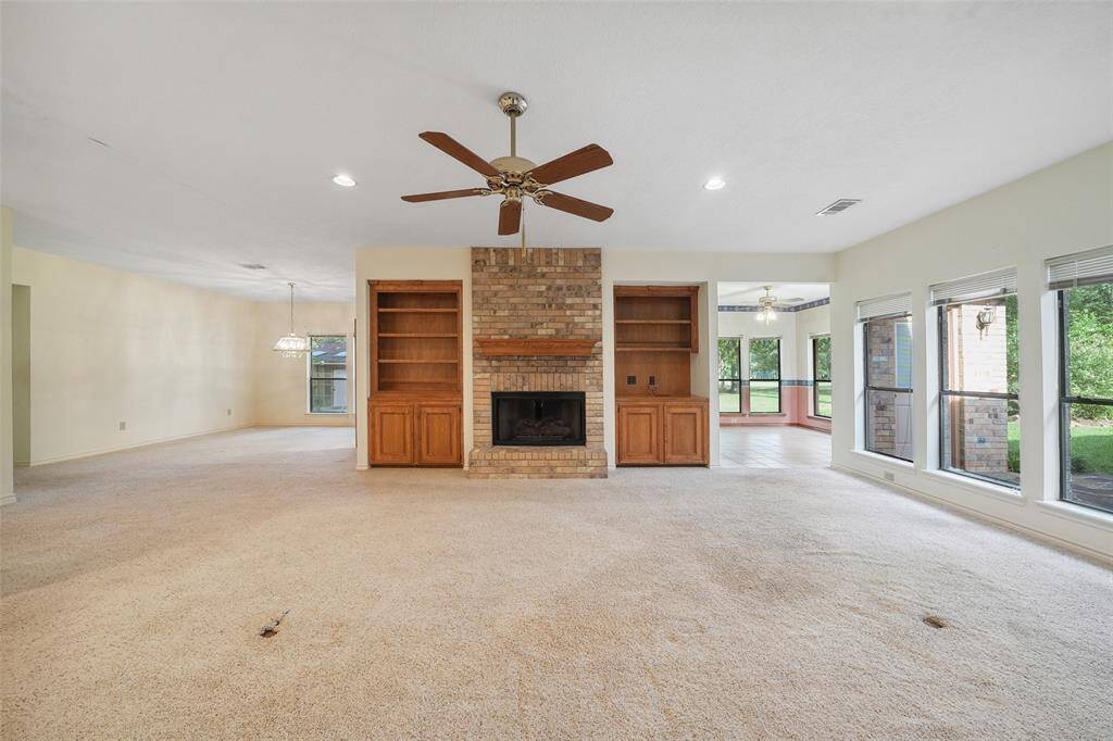 Great space for entertaining.