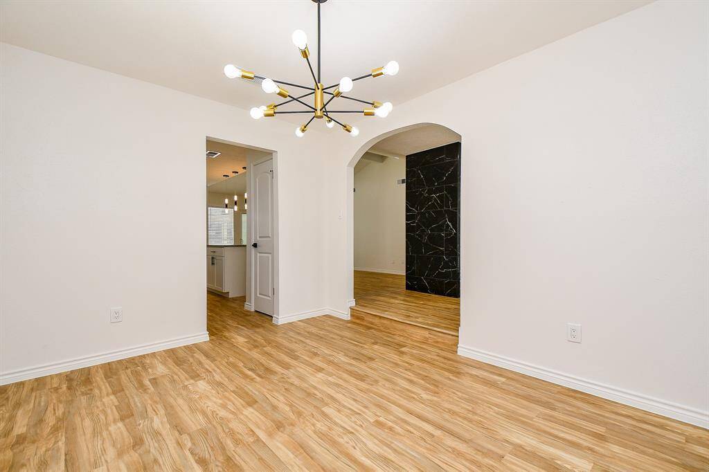 Dining room/Office.