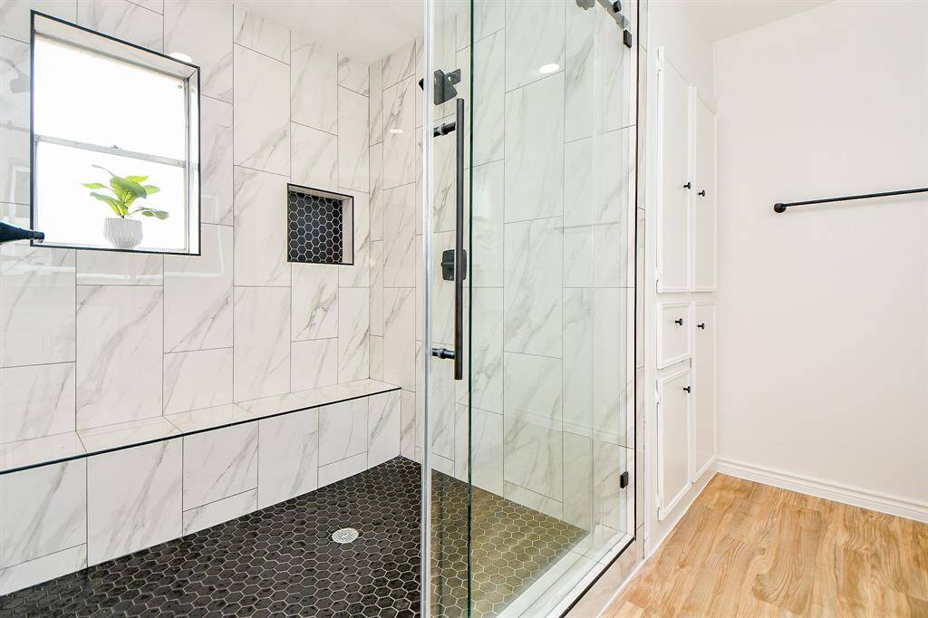 Master bathroom.