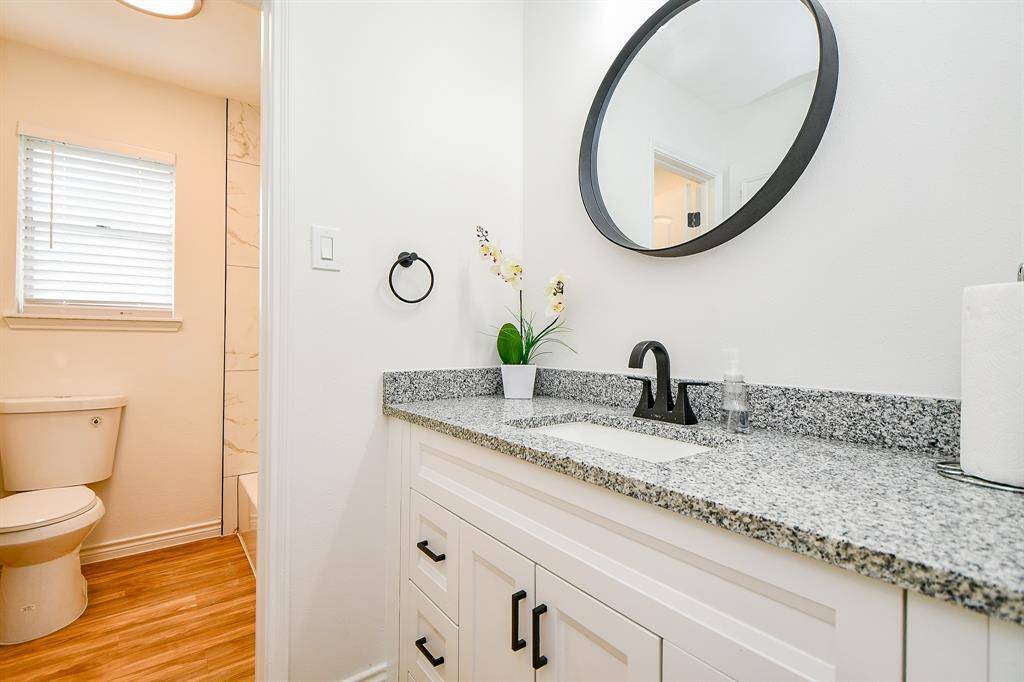 Second bathroom.