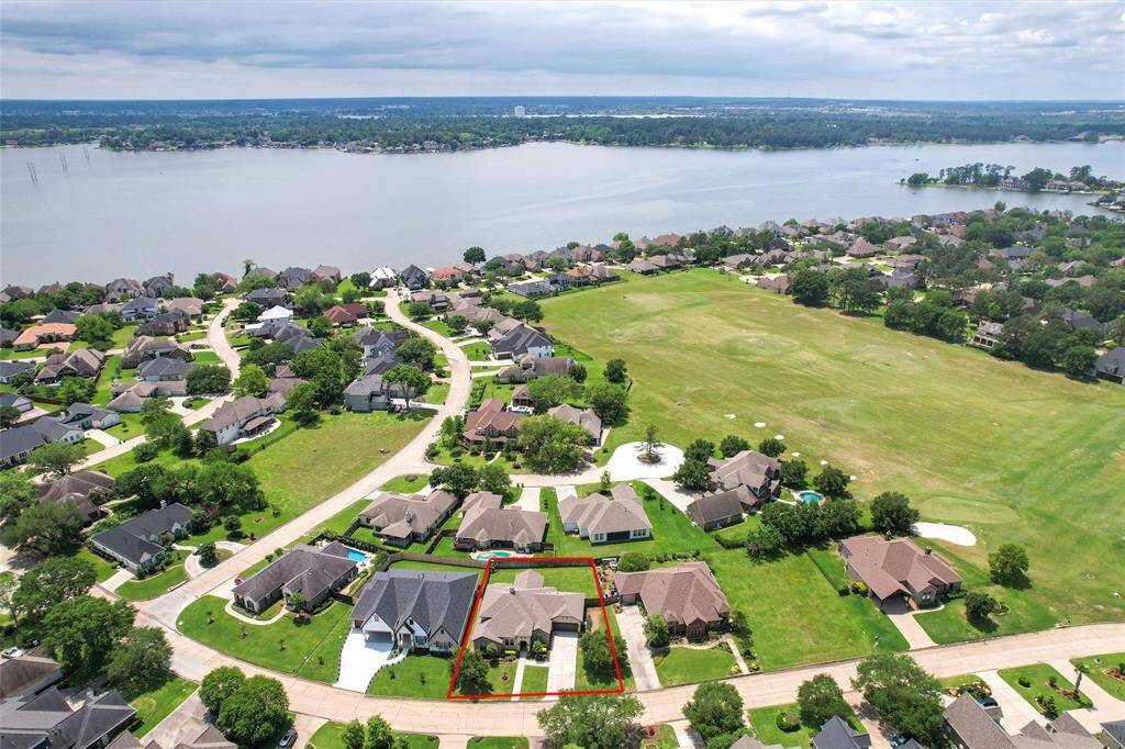 Live the Bentwater lifestyle with exclusive access to golf courses, tennis courts, a clubhouse, lake access, and 24/7 gated security—all included with your HOA.