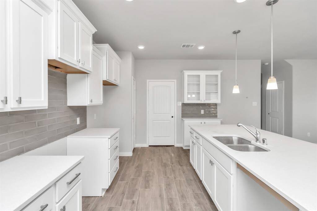 19.KITCHEN AREA PIC7