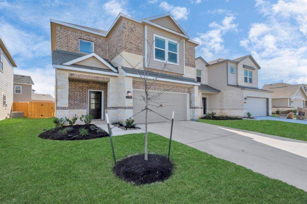 3.HOUSE FRONT PIC3