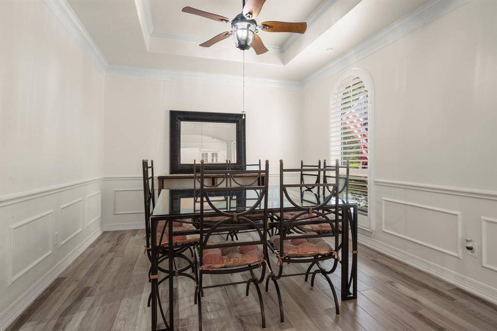 Formal Dining