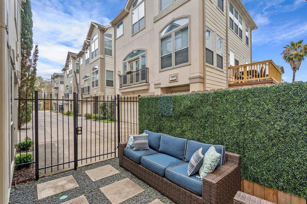 Large "front yard" area with tons of space for whatever activity your lifestyle desires!