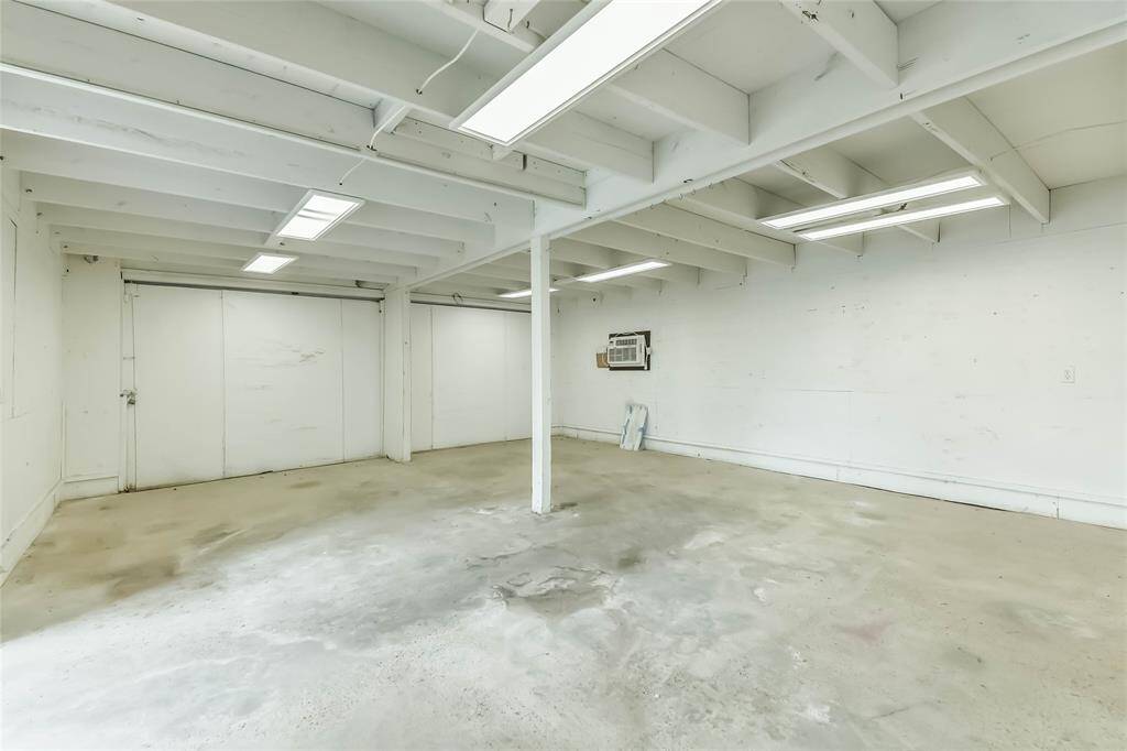 This is the downstairs portion of the barn. If you're running a business and need extra storage - you'll love this extra 19X23 foot space. There is AC and heat if you're needing a space for fabrication.