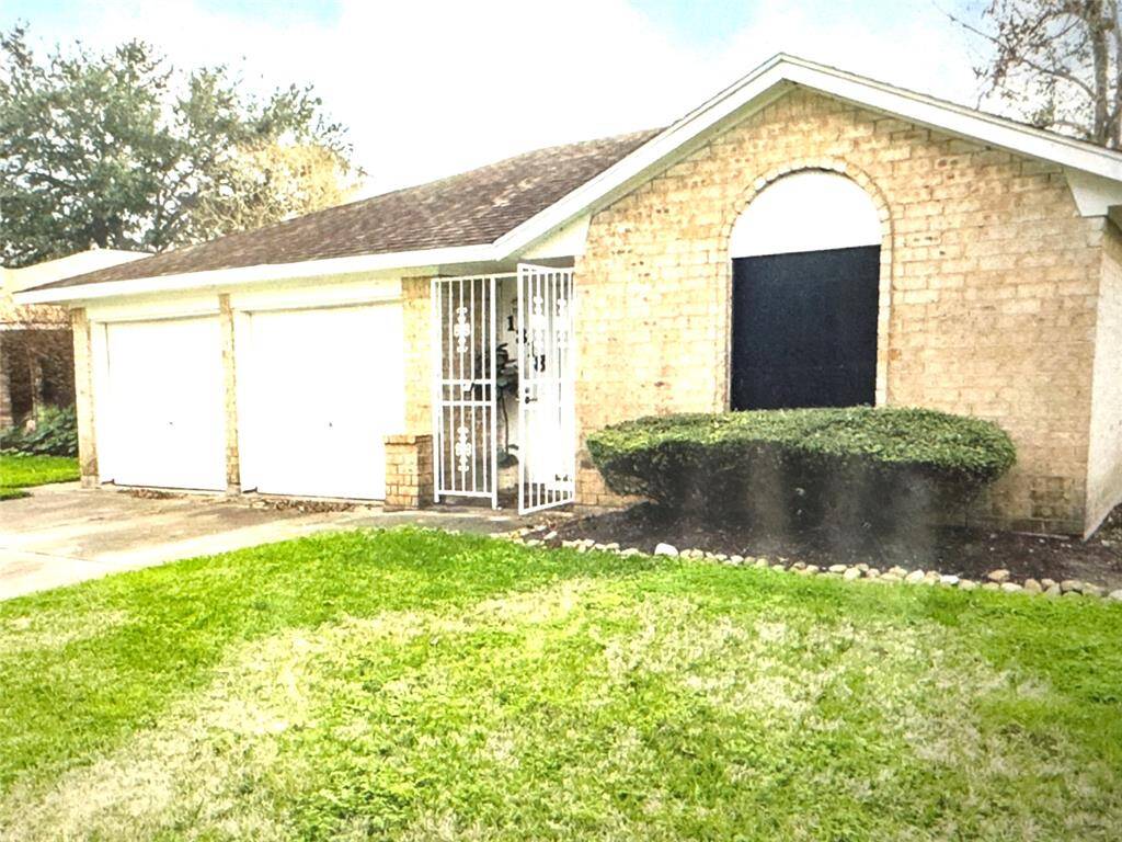 2 car garage!